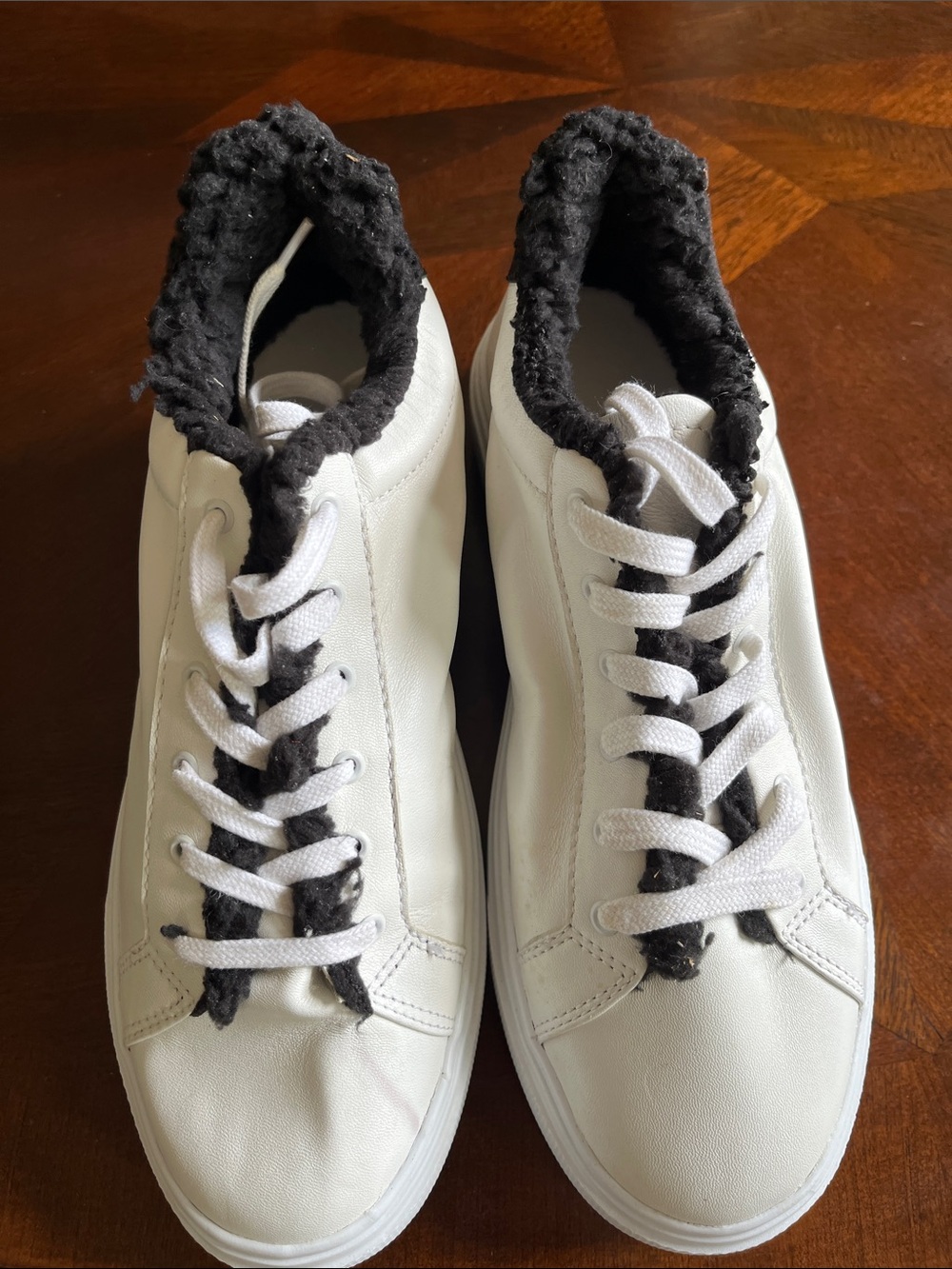 SCHUTZ White Rubber Slide Soles